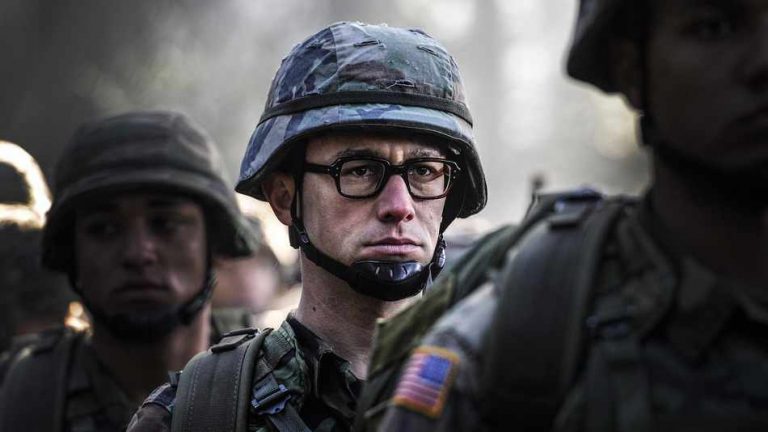 A 1ª imagem de Joseph Gordon-Levitt como Edward Snowden em “The Snowden Files”
