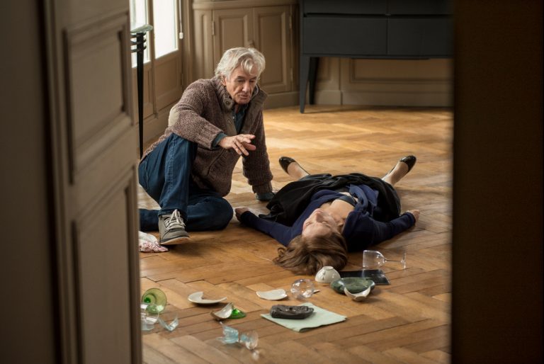 O novo filme de Paul Verhoeven já tem trailer e poster
