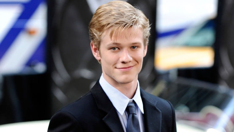 Lucas Till é o novo MacGyver