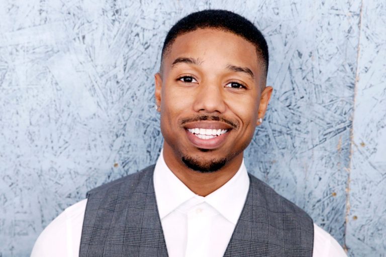 Michael B. Jordan e Lupita Nyong’o em “Black Panther”