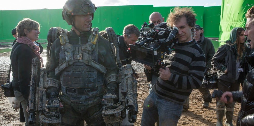 Tom Cruise e Doug Liman em "No Limite do Amanhã" - Source: Screenrant