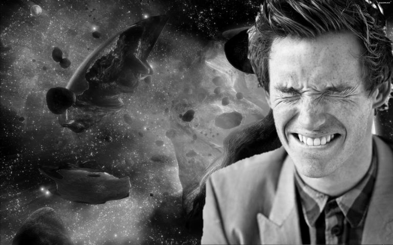 O próximo Doctor? Eddie Redmayne está pronto para entrar na TARDIS