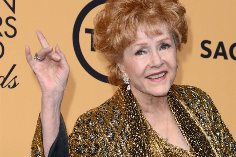 Morreu Debbie Reynolds, um dia depois da sua filha Carrie Fisher