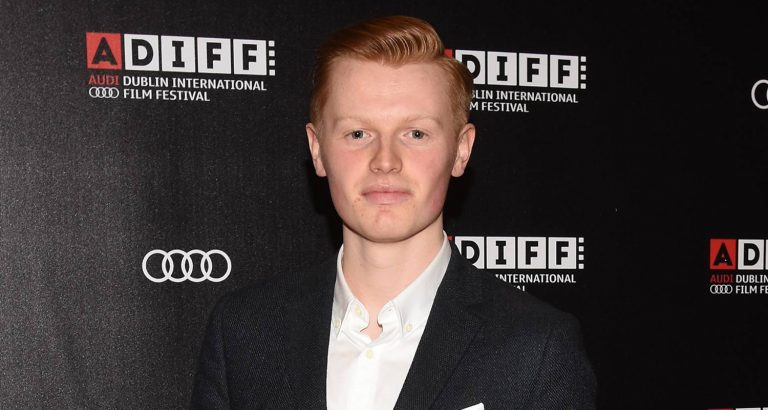 Ian Kenny de “Sing Street” junta-se ao elenco do filme sobre Han Solo