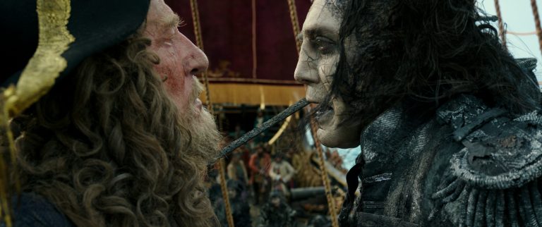 Keira Knightley em novo trailer de “Piratas das Caraíbas: Homens Mortos Não Contam Histórias”