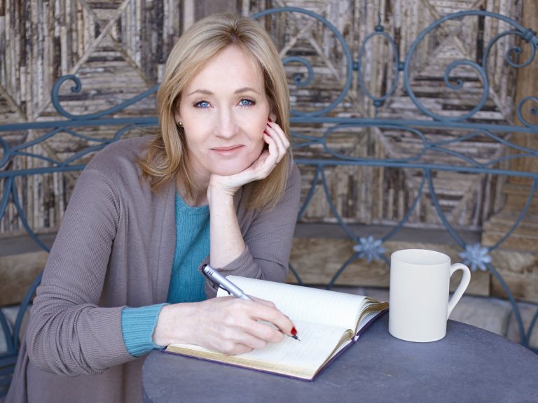 J. K. Rowling confirma que se inspirou em António Salazar, para o nome do personagem
