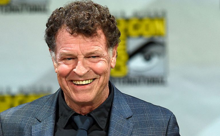 Legends of Tomorrow | Terceira temporada contará com John Noble