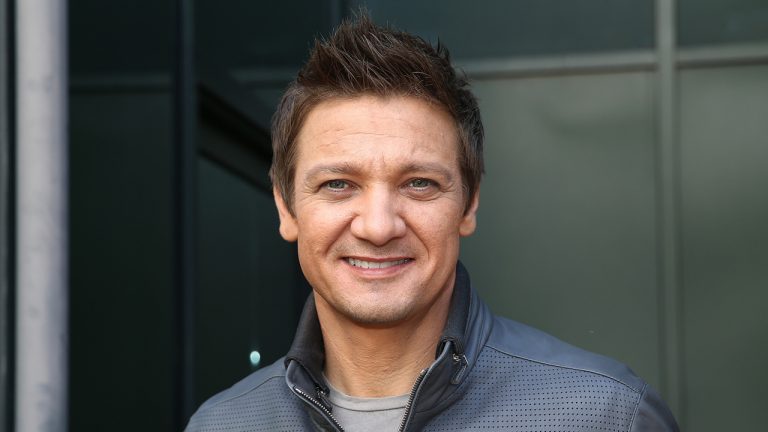 Jeremy Renner foi o ator que mais lucrou em 2017
