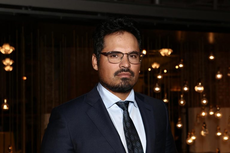 Narcos – Michael Peña será protagonista na 4ª temporada