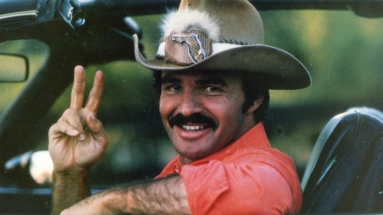 Tarantino quer Burt Reynolds no seu filme; Madsen, Roth e Russell em negociações