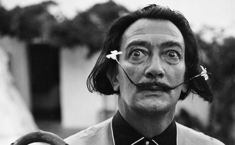 Dali Land – Ezra Miller no elenco do filme biográfico sobre Salvador Dalí
