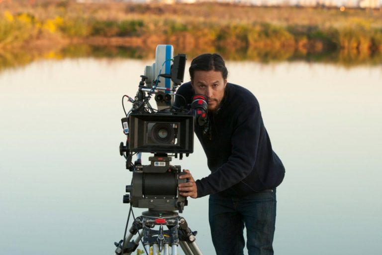 Cary Joji Fukunaga confirmado como realizador do próximo 007