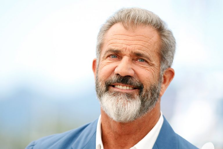 Mel Gibson realizará e escreverá remake de “A Quadrilha Selvagem”