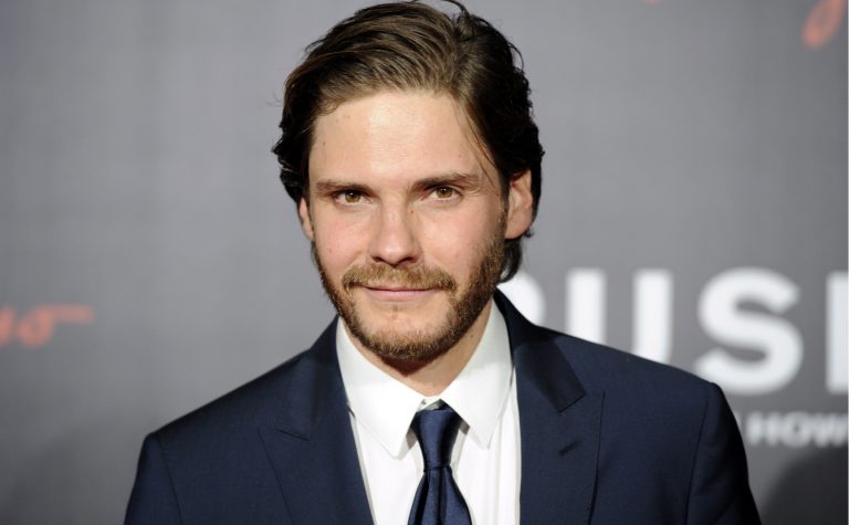 Primeiros nomes confirmados na prequela de “Kingsman”