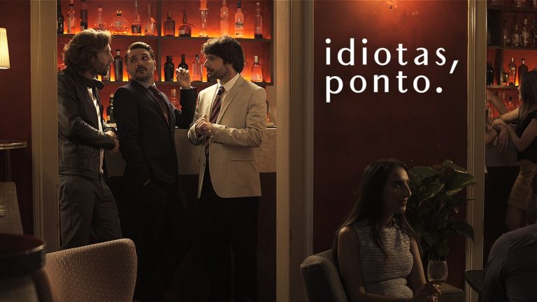 Idiotas, ponto. – Risonho rumo ao ridículo