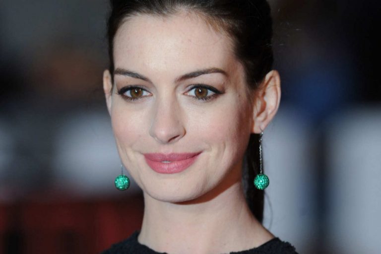 Anne Hathaway vai ser a grande bruxa de Zemeckis