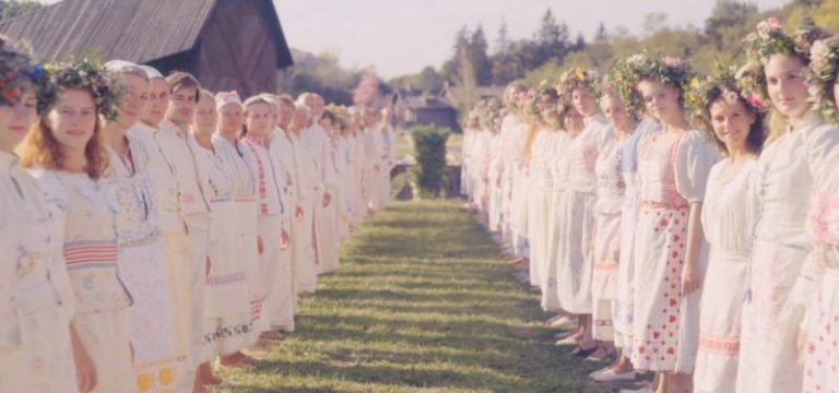 Chegou o primeiro trailer do filme de terror “Midsommar”
