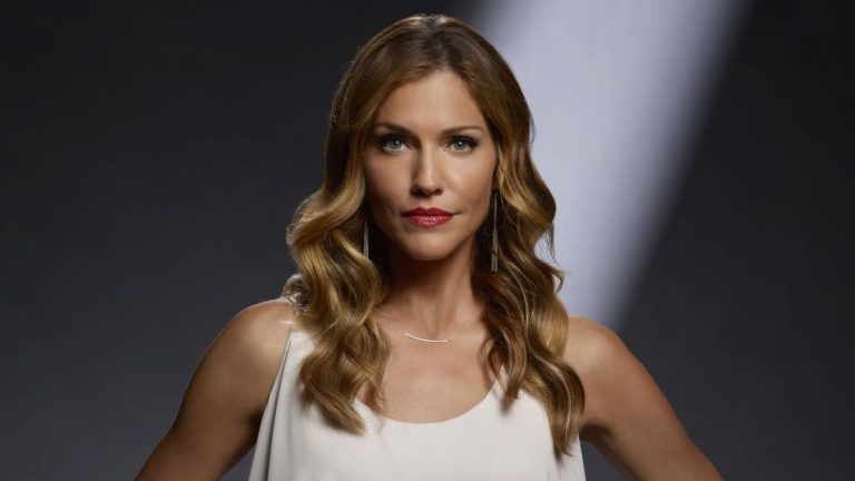 Atriz Tricia Helfer na Comic Con Portugal