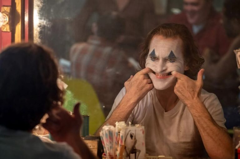 Chegaram dois novos posters de “Joker” em forma de pintura