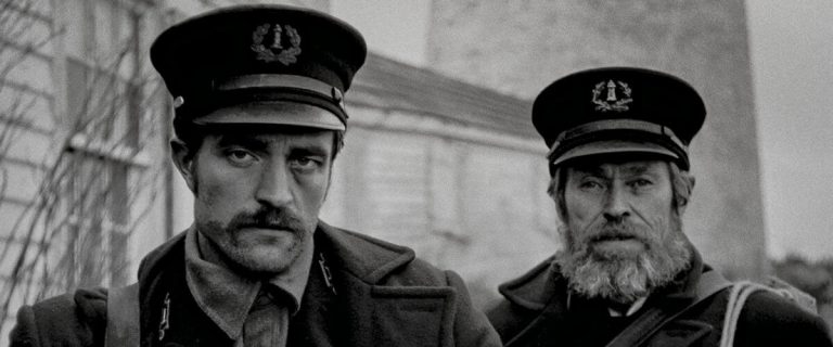 “O Farol” – Uma espiral de loucura, com Willem Dafoe e Robert Pattinson