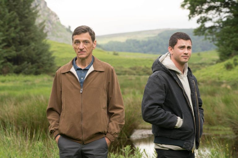 Trailer de End of Sentence mostra Logan Lerman ao lado de John Hawkes