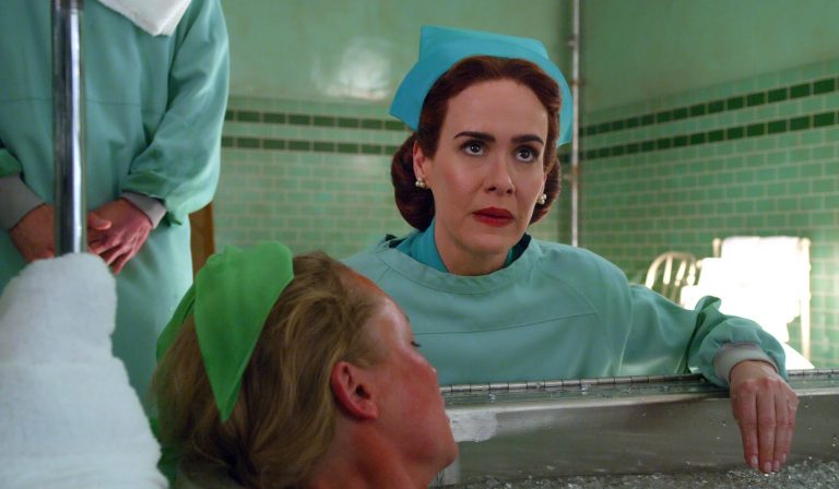 Ratched | Nova série da Netflix com Sarah Paulson ganha trailer