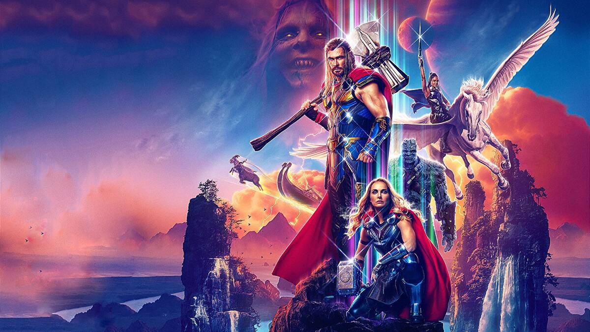 Cartaz de cinema do filme Thor: Love and Thunder