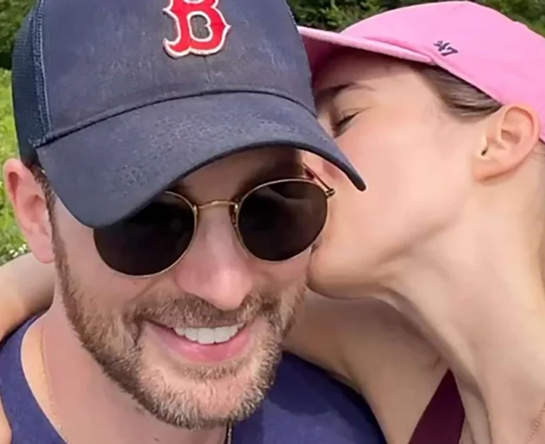 Chris Evans fala em Português