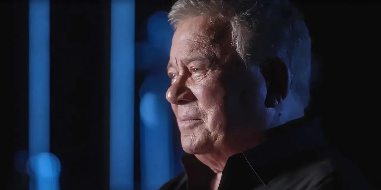 William Shatner a chorar em entrevista