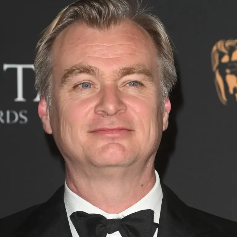Christopher Nolan Elogia Performance de Dwayne Johnson em The Smashing Machine
