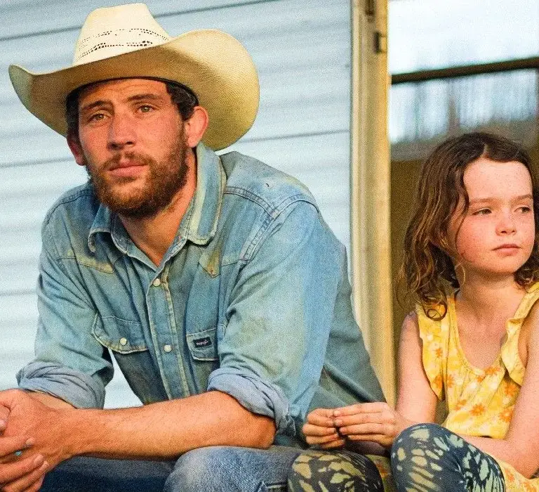 Rebuilding: Trailer de Josh O’Connor Promete uma Viagem Emocionante