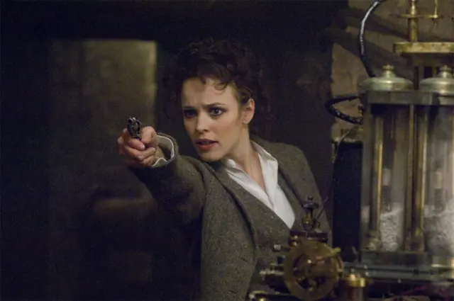 Rachel McAdams em Sherlock Holmes