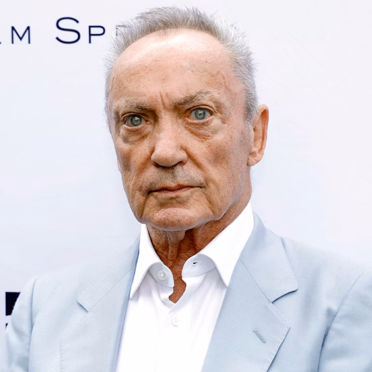 Udo Kier Morre aos 81 Anos: Lenda do Cinema e Colaborador de Andy Warhol