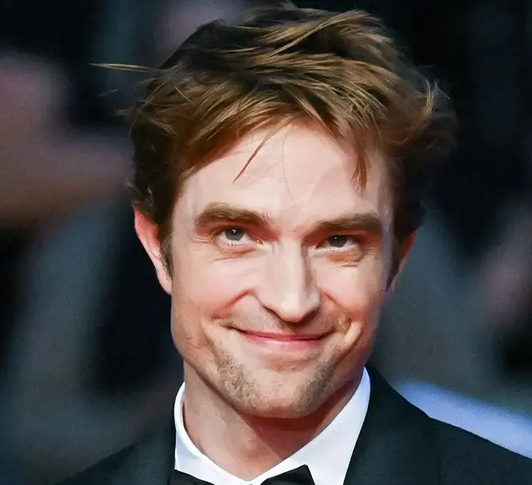 Mickey 17: O Filme de Robert Pattinson Chega ao Prime Video em Novembro de 2025
