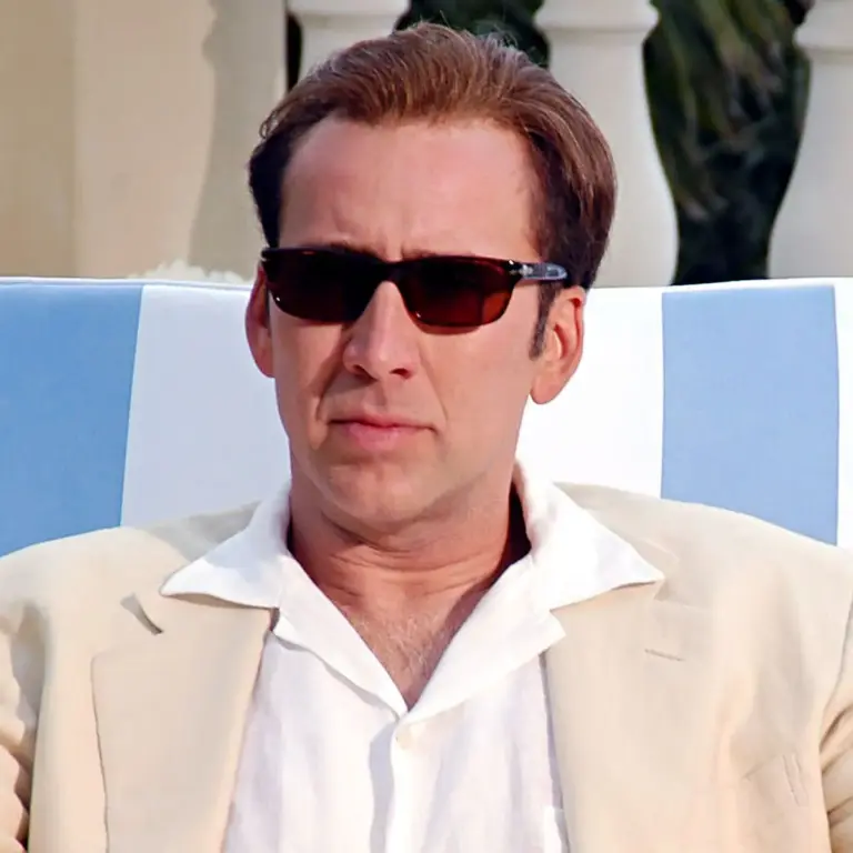 Lord of War 2: Nicolas Cage e Bill Skarsgård Juntos na Sequência do Clássico